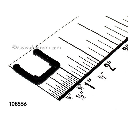 GLOVE BOX LATCH RETAINING CLIP