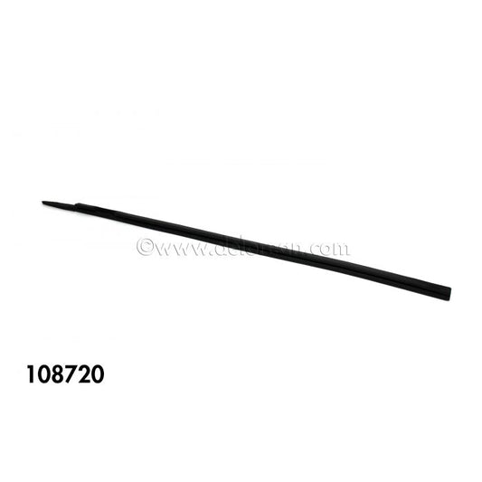 RH QUARTER PANEL - LOUVRE RUBBER BUFFER